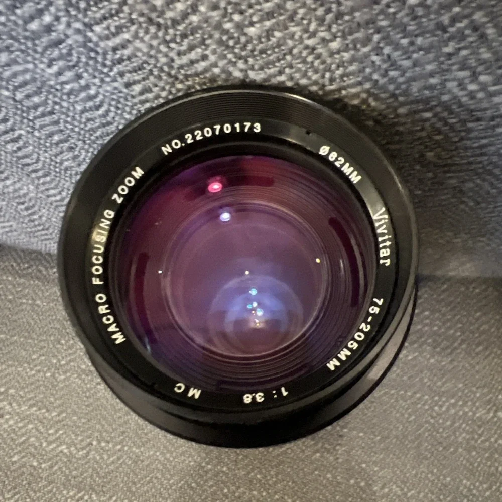 Vivitar 75-205mm 1: 3.8 MC Macro Focusing Zoom 62mm Lens